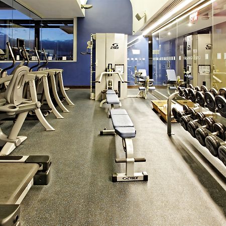 Holiday Inn Santo Domingo By Ihg Einrichtungen foto The gym at the 2012 Olympic Village